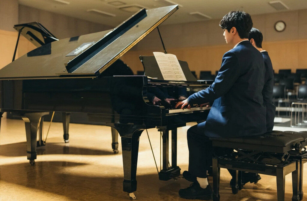 Recap Four Hands, Two Sonatas Episode 6: Ketika Pi-o Rela Terbang ke Romania Demi Bayangan Sahabatnya