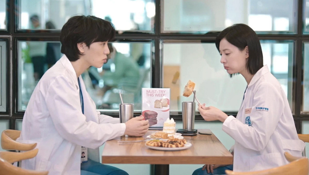 Sinopsis & Review Doctor X: Mafia in White Episode 2: Dokter Kontrak yang Tak Bisa Disuruh-suruh